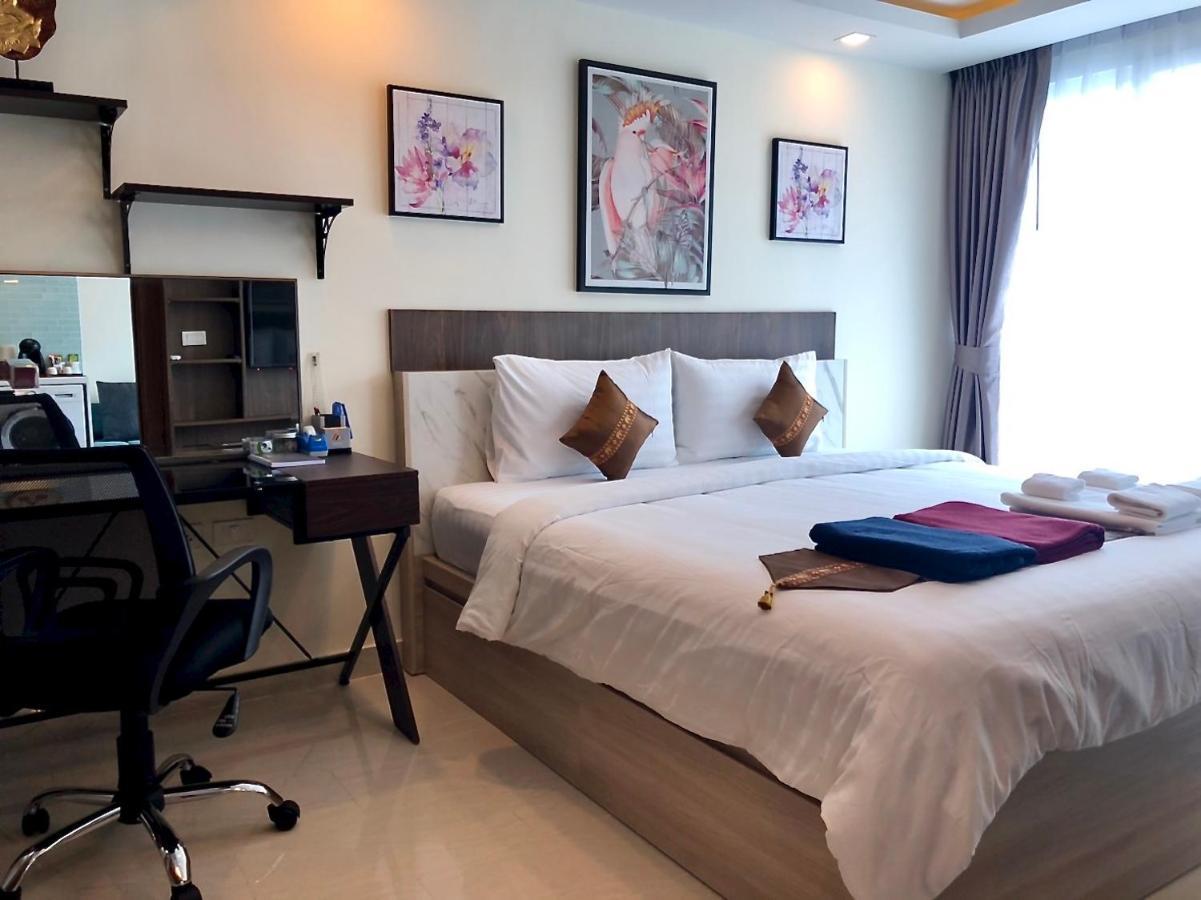 Luxury Business Suits In Grand Avenue By Pattaya City Estates Экстерьер фото