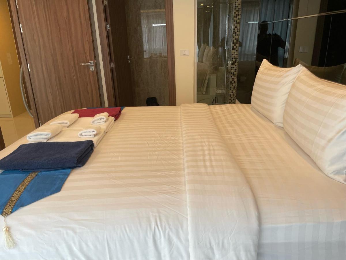 Luxury Business Suits In Grand Avenue By Pattaya City Estates Экстерьер фото