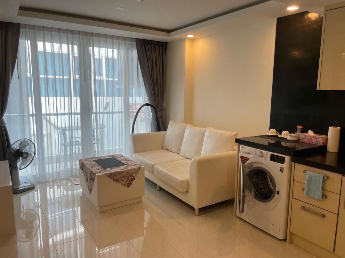 Luxury Business Suits In Grand Avenue By Pattaya City Estates Экстерьер фото