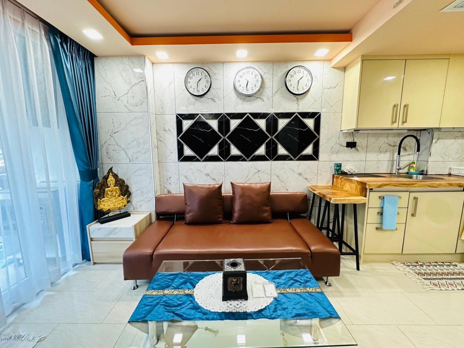 Luxury Business Suits In Grand Avenue By Pattaya City Estates Экстерьер фото