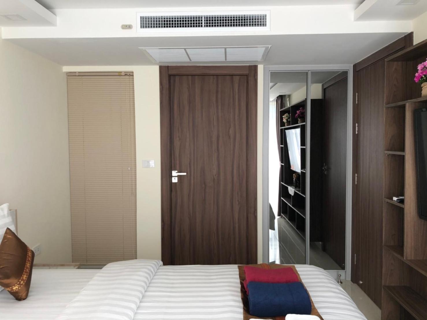 Luxury Business Suits In Grand Avenue By Pattaya City Estates Экстерьер фото