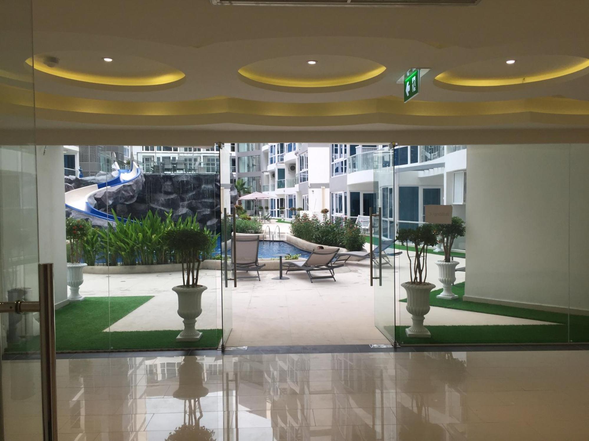 Luxury Business Suits In Grand Avenue By Pattaya City Estates Экстерьер фото