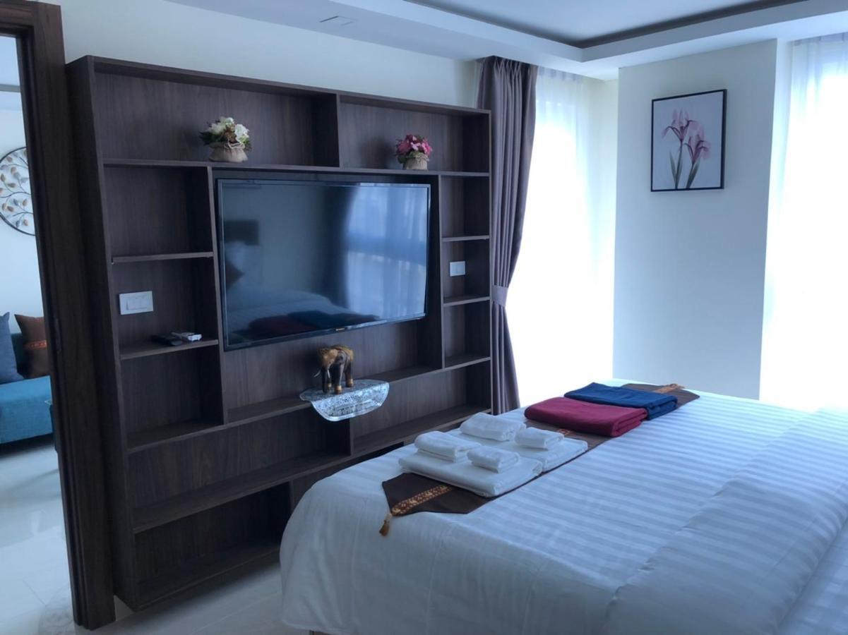 Luxury Business Suits In Grand Avenue By Pattaya City Estates Экстерьер фото
